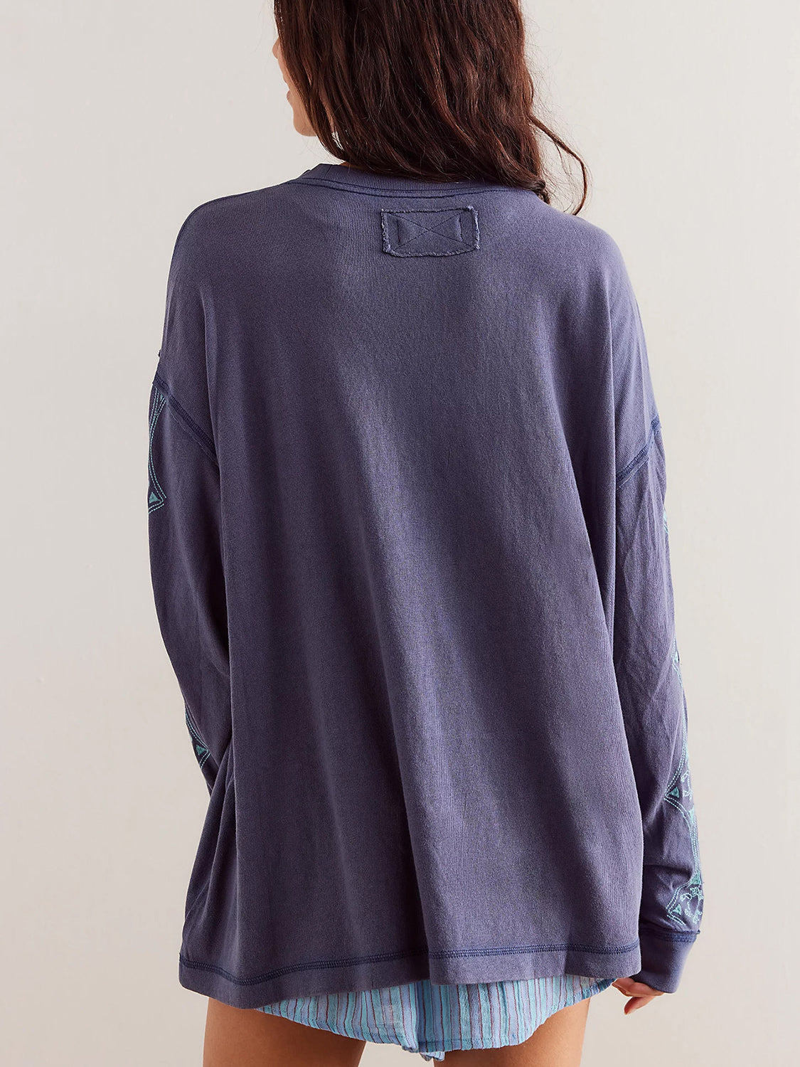 Embroidered Round Neck Long Sleeve Sweatshirt