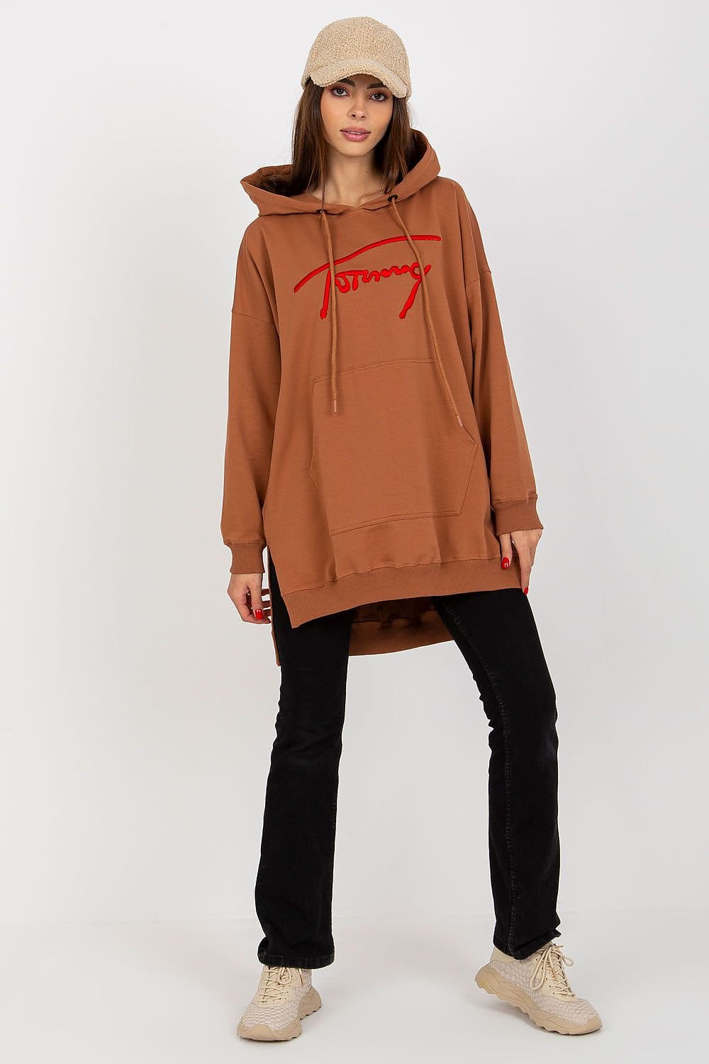 Essential Longline Women’s Hoodie – Minimalist Comfort & Style