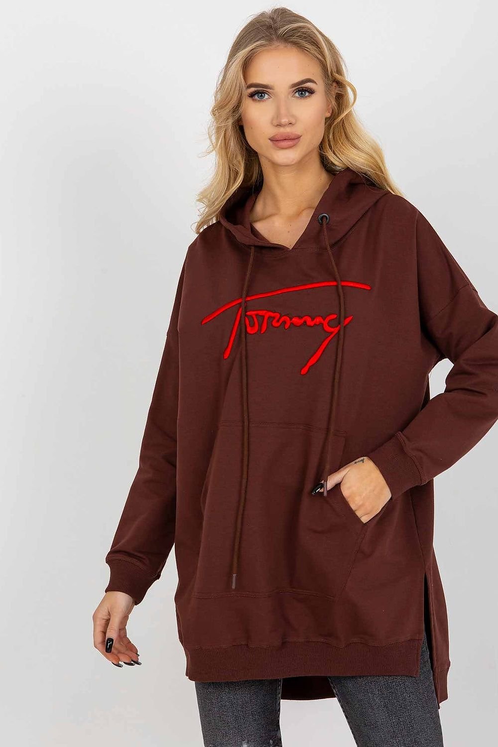 Essential Longline Women’s Hoodie – Minimalist Comfort & Style