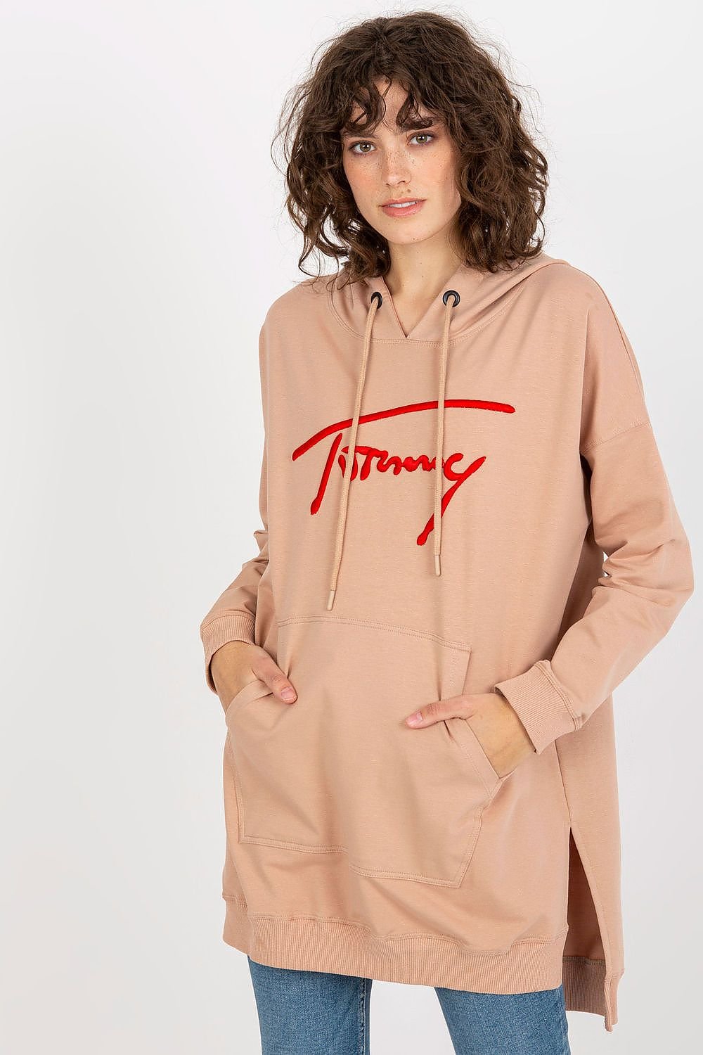 Essential Longline Women’s Hoodie – Minimalist Comfort & Style