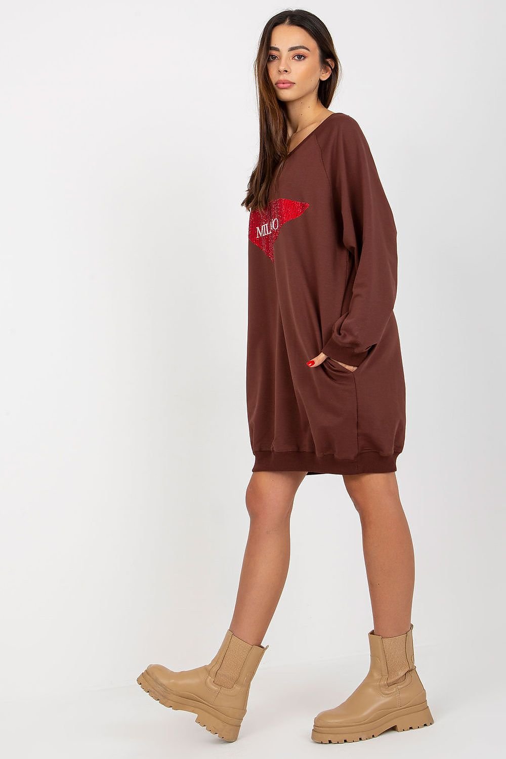 Trendy Longline Women’s Sweatshirt with Studded Print