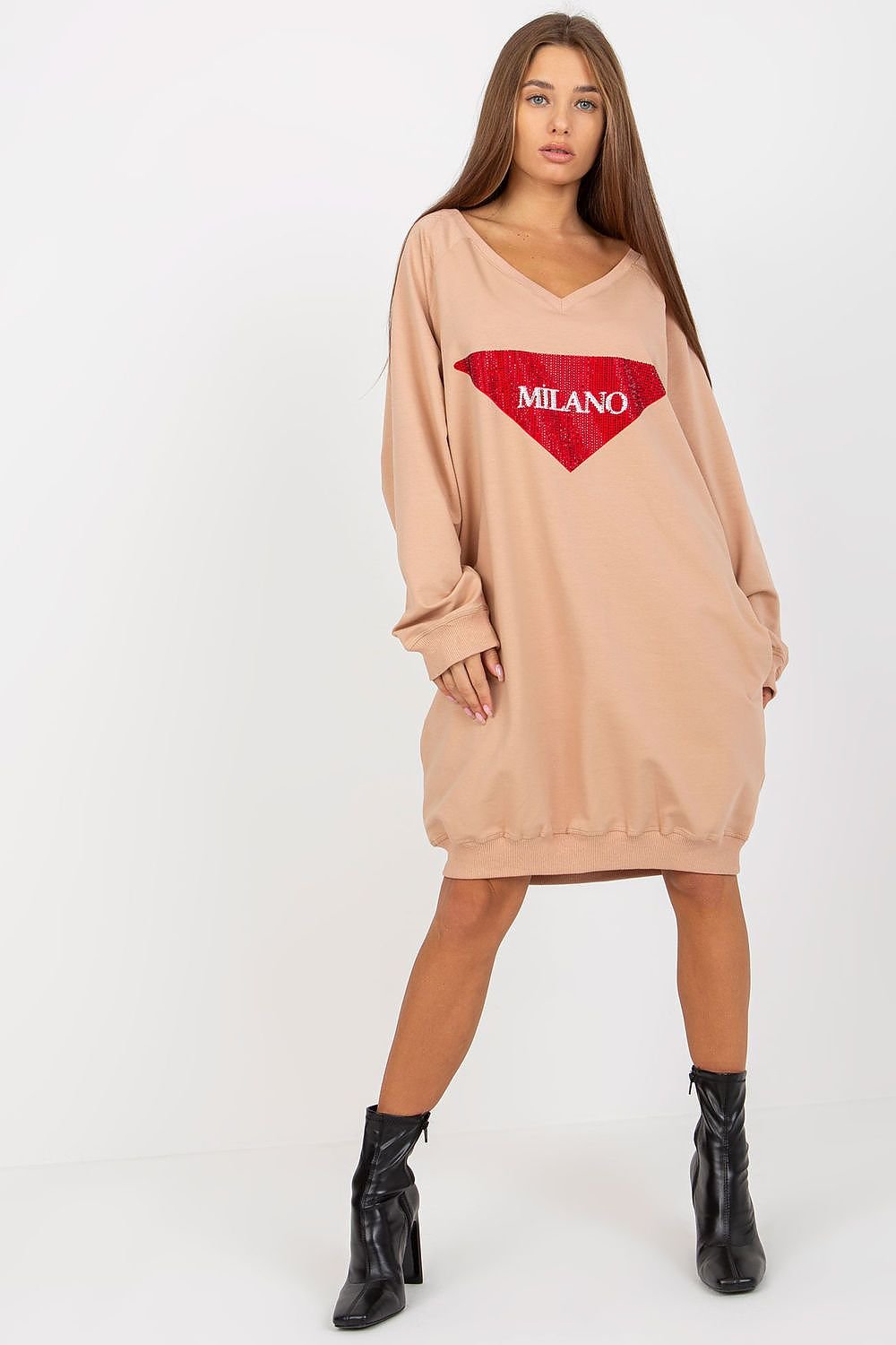 Trendy Longline Women’s Sweatshirt with Studded Print