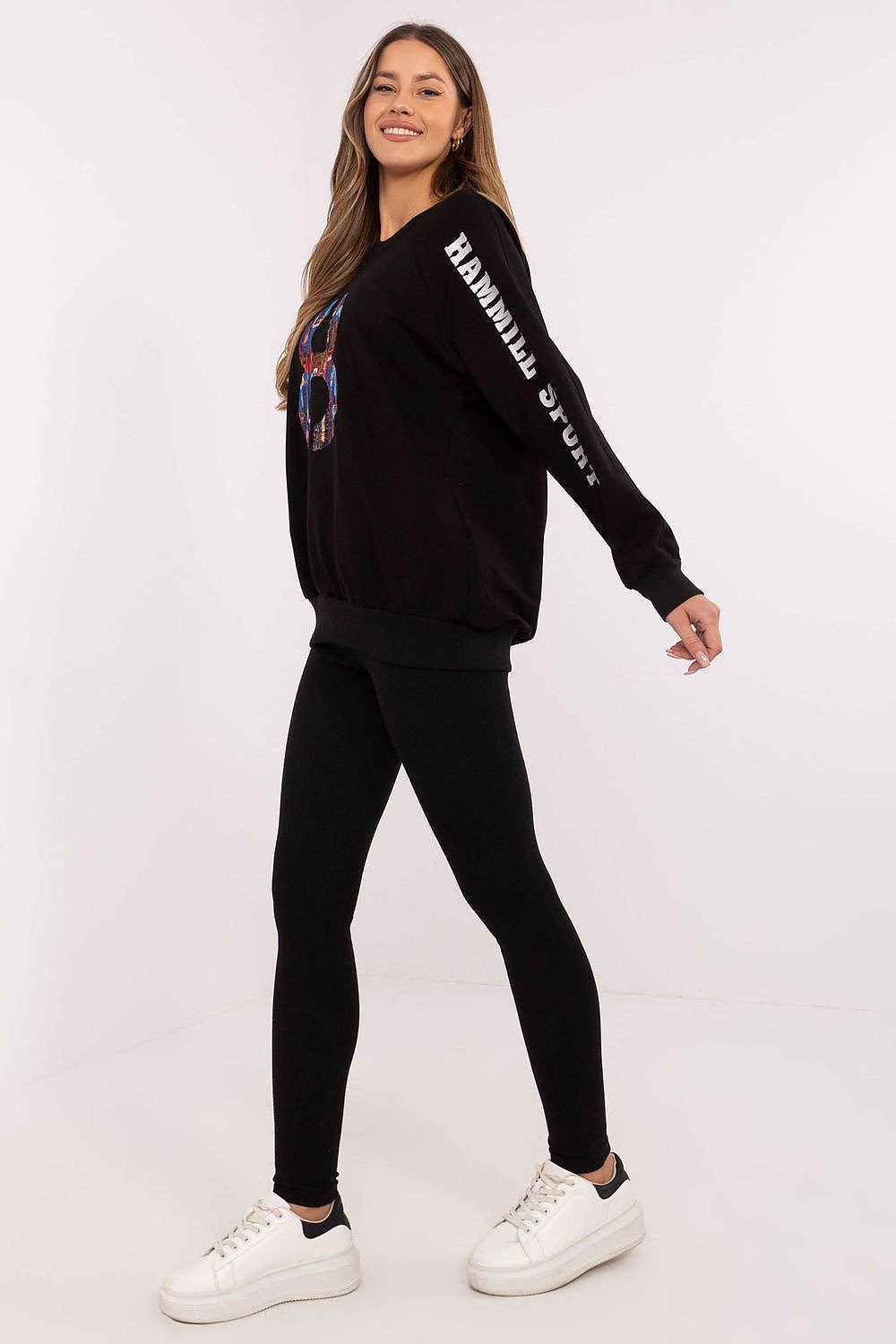 Elevate Comfort Set – Chic Sweatshirt & Leggings Duo