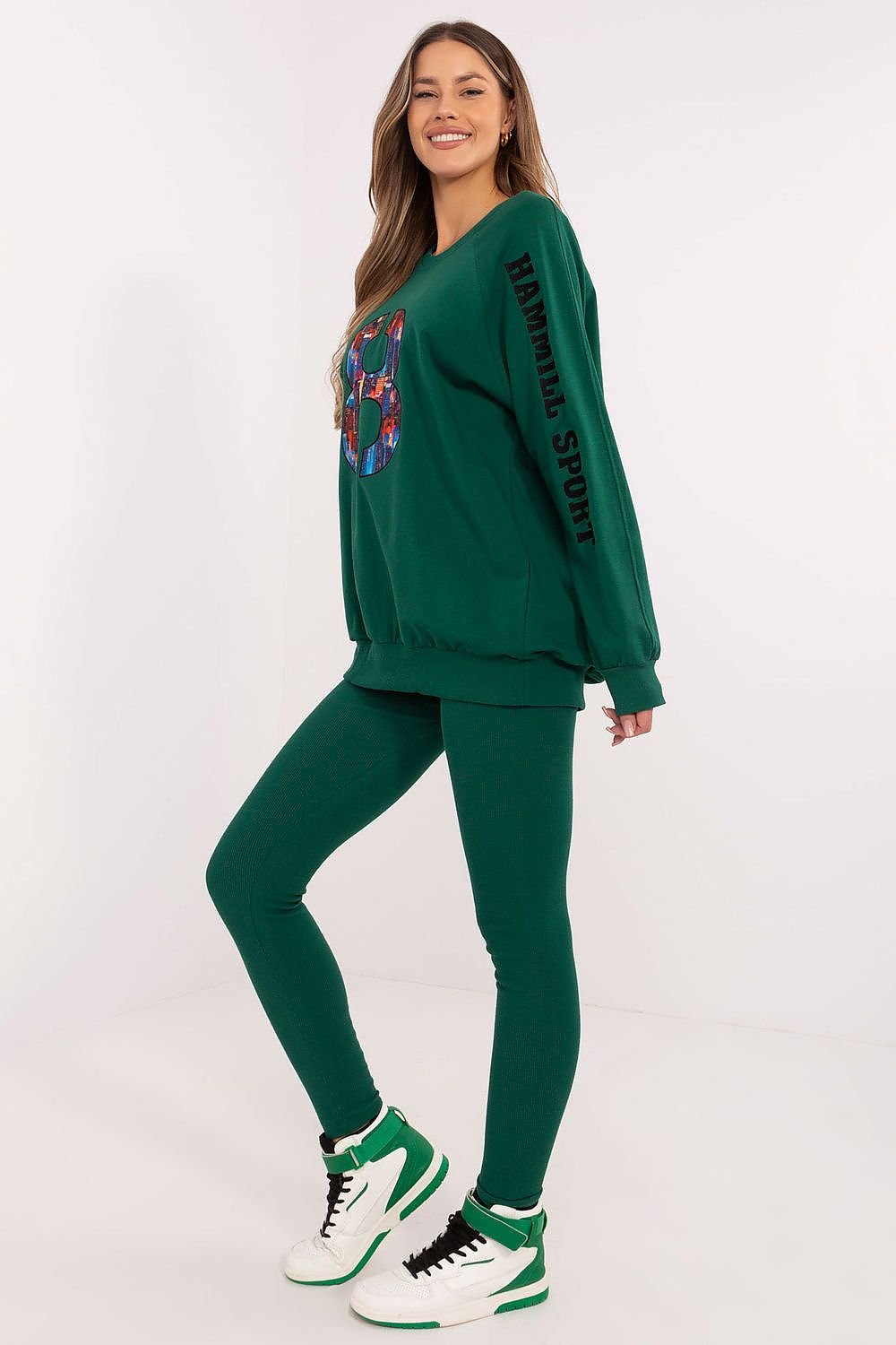 Elevate Comfort Set – Chic Sweatshirt & Leggings Duo