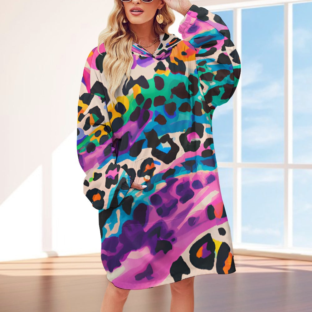 Color Painted Animal Print Hooded Blanket Shirt - Sport Finesse
