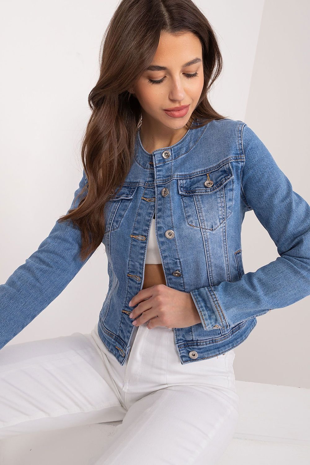 Women's Solid Color Denim Jacket With Two Pockets