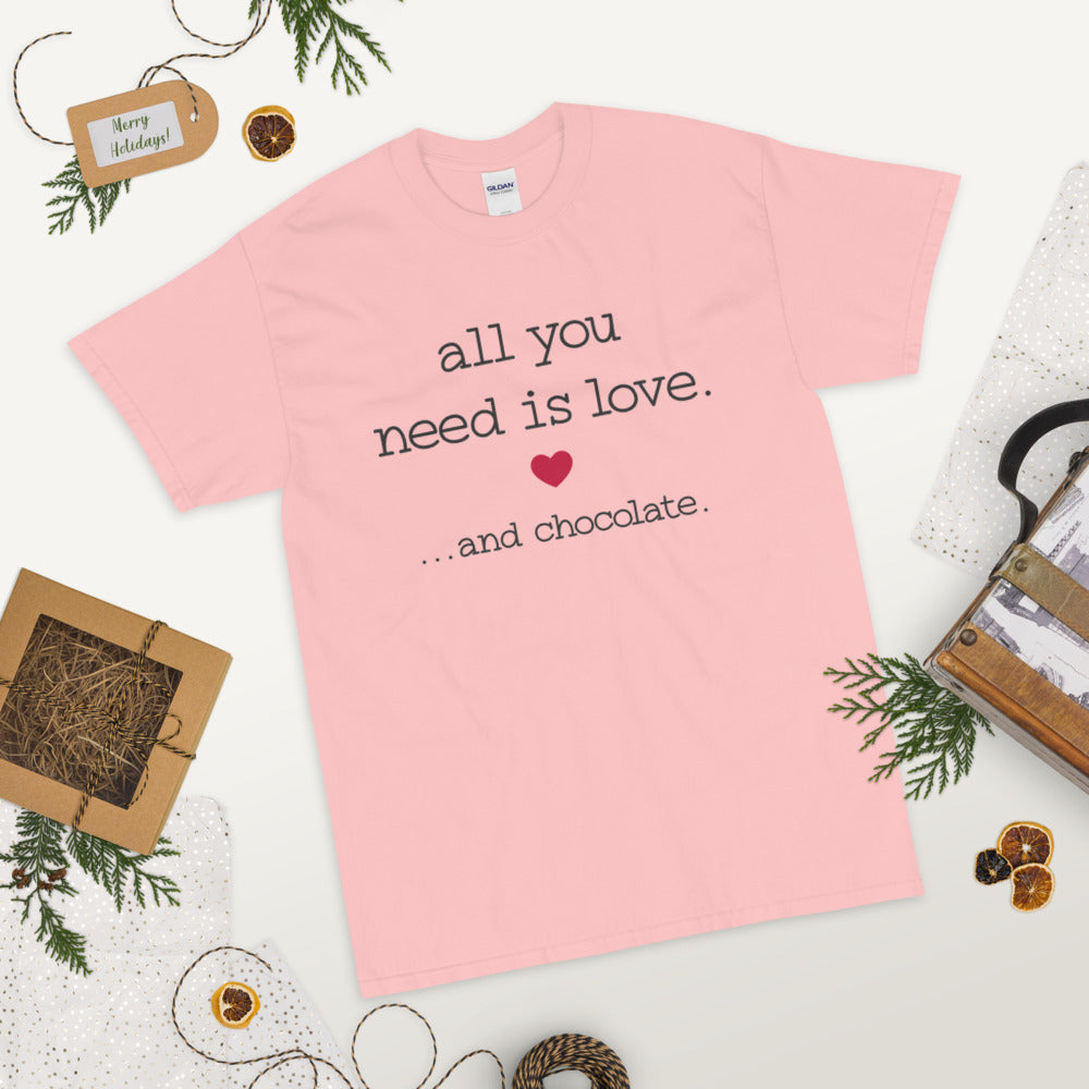 All you need is love and Chocolate Men's T-Shirt - Light Pink / S - Sport Finesse